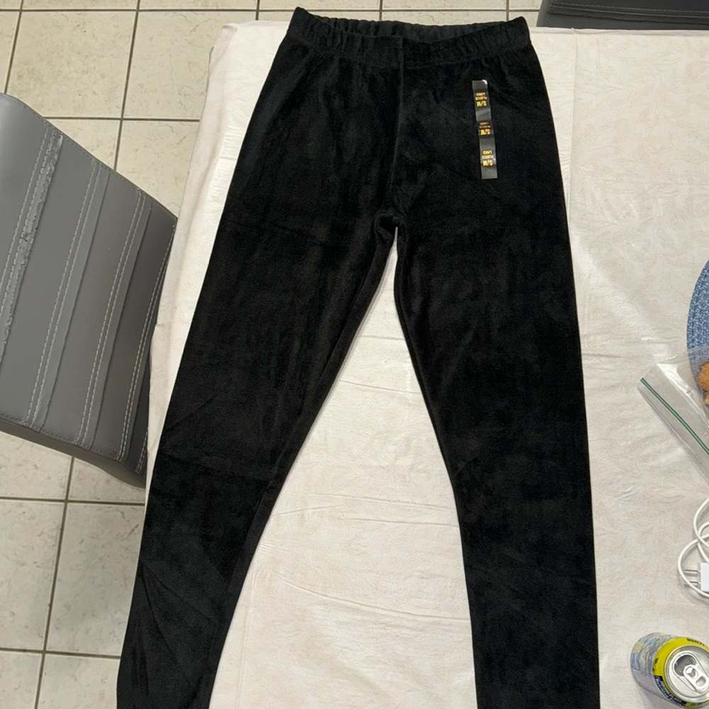 Soft leggings never worn. Suede